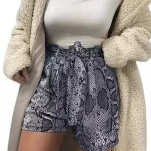 Snakeskin Shorts Black and Gray
